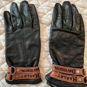 Harley Davidson leather riding gloves